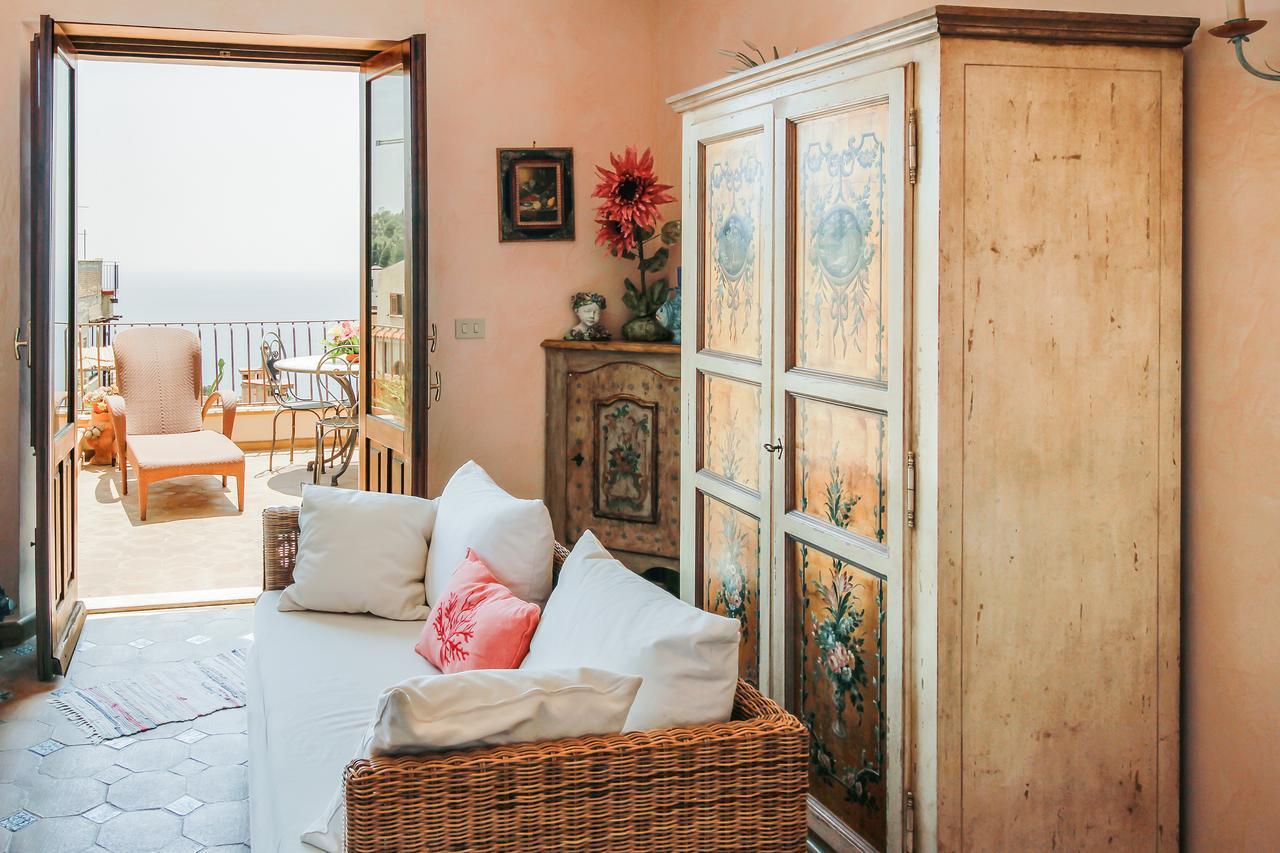 The Charme Of Sicily Apartment Taormina Exterior photo