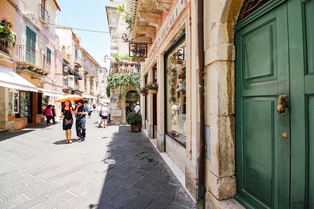 The Charme Of Sicily Apartment Taormina Exterior photo